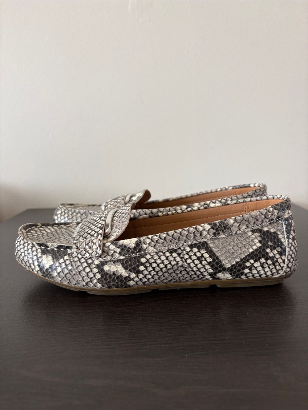 Women’s Calvin Klein Snake-Print Loafers - Size 7.5 - Picture 3 of 8